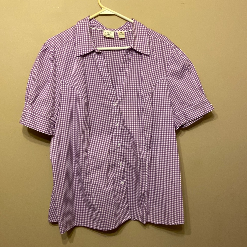 Lilac gingham button down with gathered sleeve details